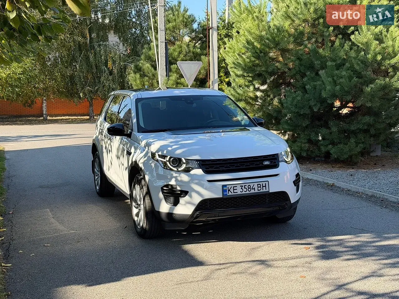 Land Rover Discovery Sport 2017 photo 4
