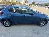 Mazda 2 2022 photo 4