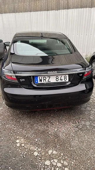 Saab 9-5 2011 photo 2