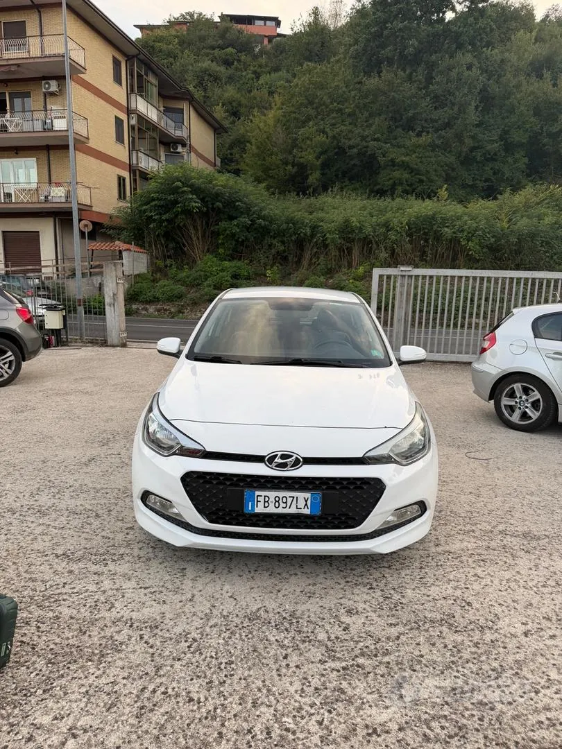 Hyundai I20 2016 photo 3