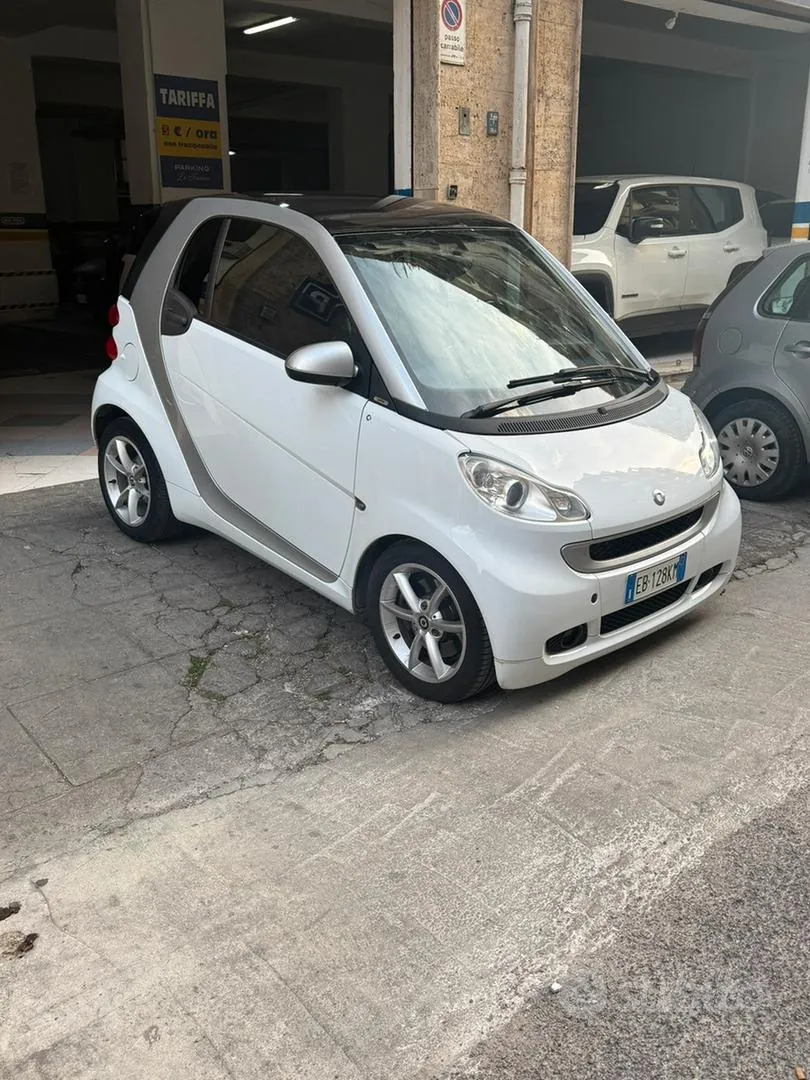 Smart Fortwo 2010 photo 3