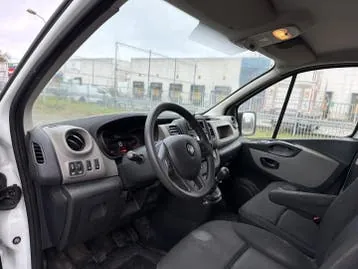 Renault Trafic 2017 photo 3