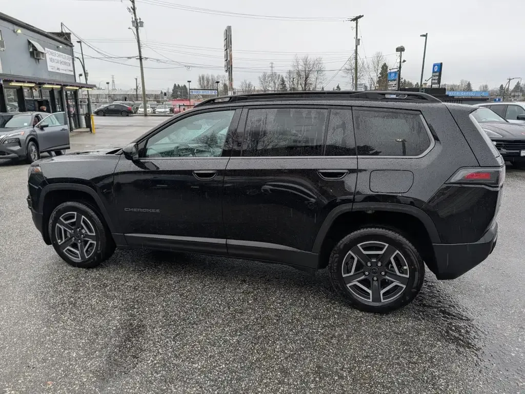 Jeep Cherokee 2026 photo 2