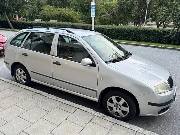 Skoda Fabia 2006 photo 4