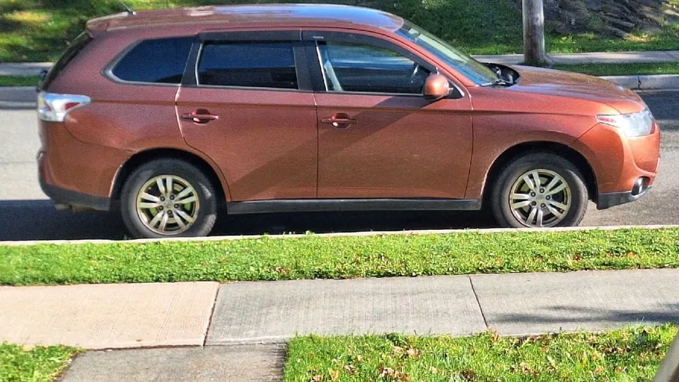 Mitsubishi Outlander 2014 photo 3