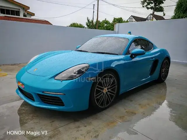 Porsche 718 Cayman