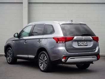 Mitsubishi Outlander 2022 photo 3