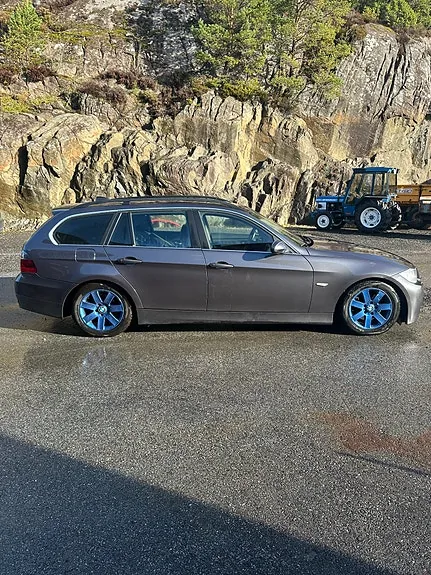 BMW 325I 2005 photo 4