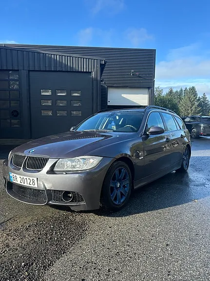 BMW 325I