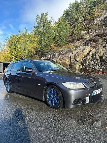 BMW 325I 2005 photo 2