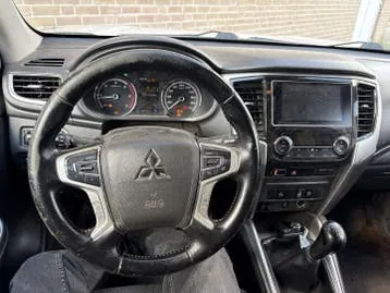 Mitsubishi L200 2021 photo 3