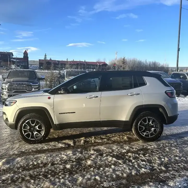 Jeep Compass 2026 photo 4