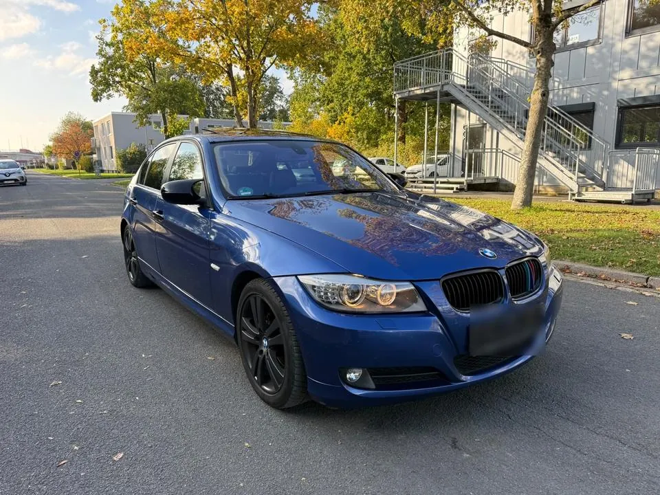 BMW 320I