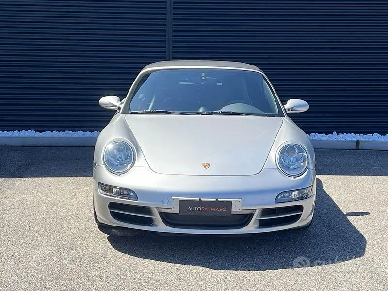 Porsche 911 2006 photo 2