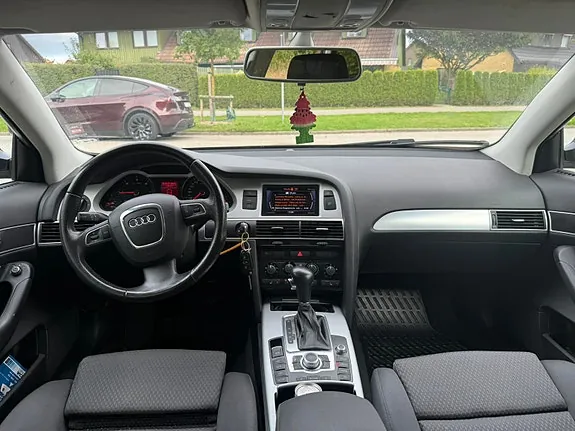 Audi A6 2010 photo 5
