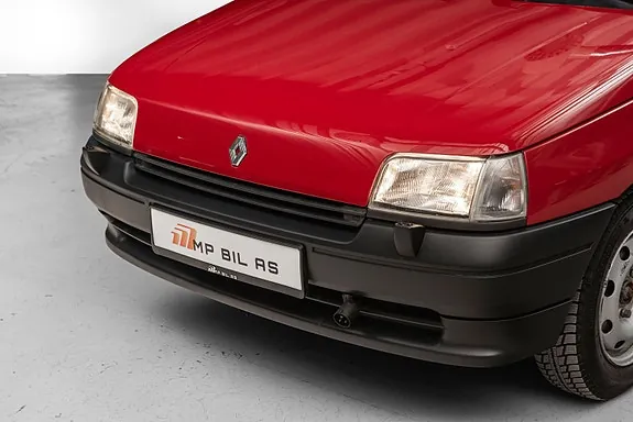 Renault Clio 1992 photo 3