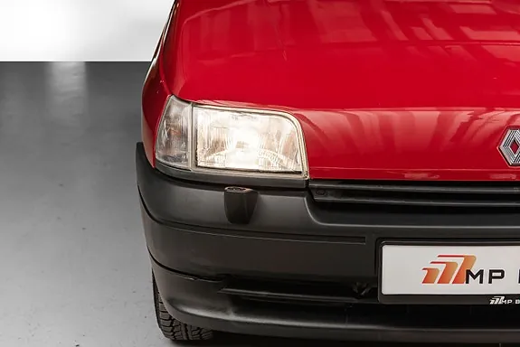 Renault Clio 1992 photo 2