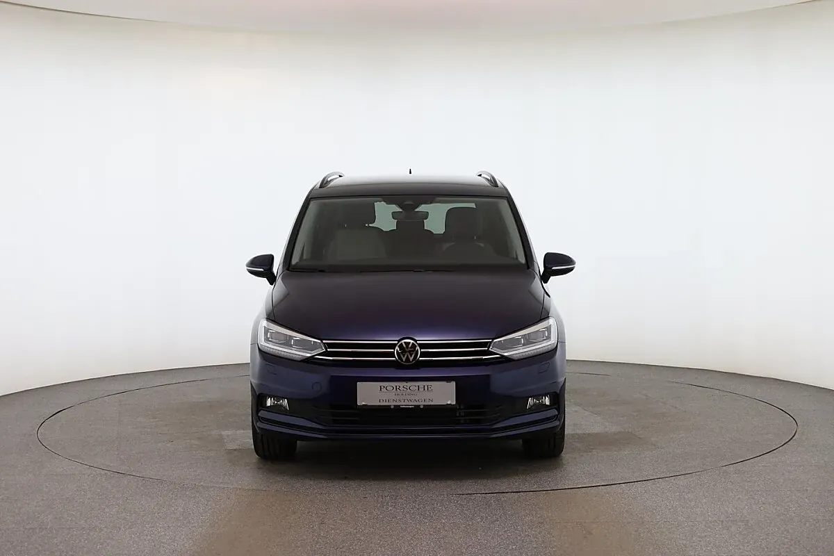 Volkswagen Touran 2026 photo 2