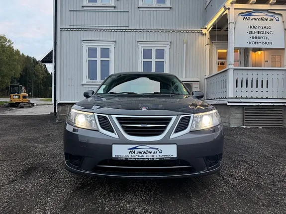 Saab 9-3 2010 photo 3