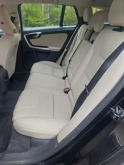 Volvo V60 2011 photo 3