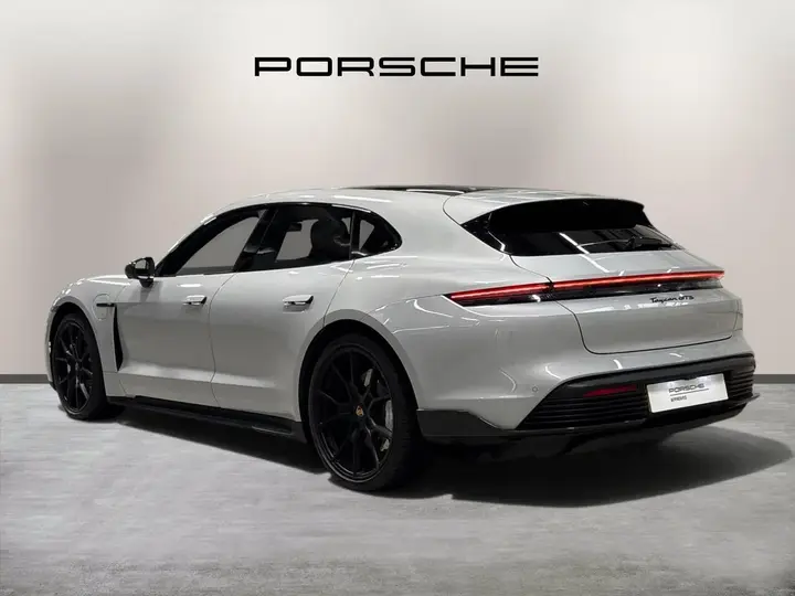 Porsche Taycan 2023 photo 5