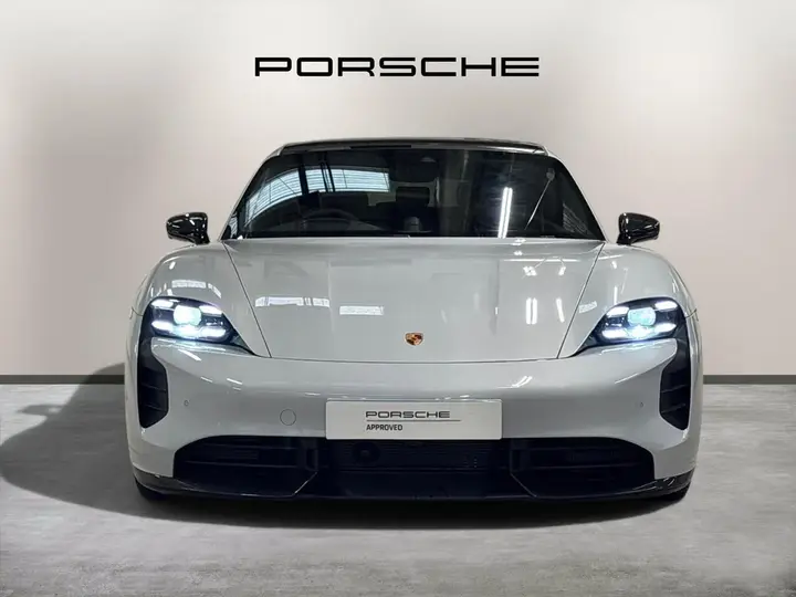 Porsche Taycan 2023 photo 2