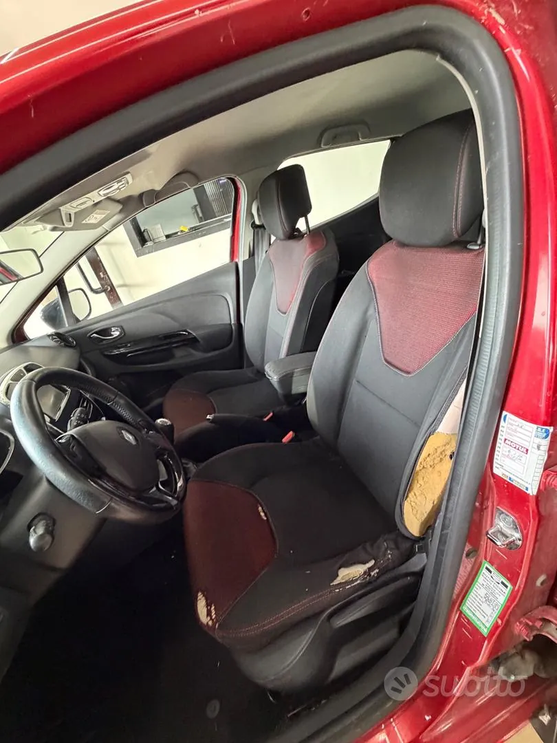 Renault Clio 2013 photo 5