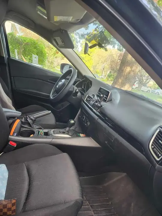 Mazda 3 2014 photo 4