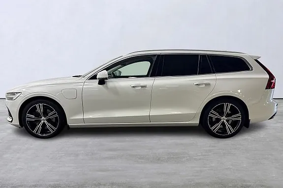 Volvo V60 2021 photo 2