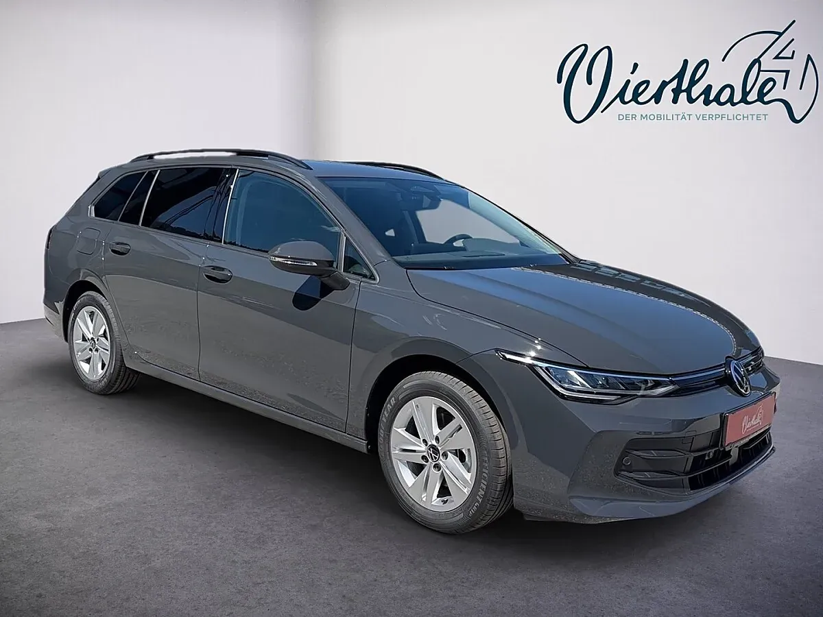 Volkswagen Golf 2026 photo 2