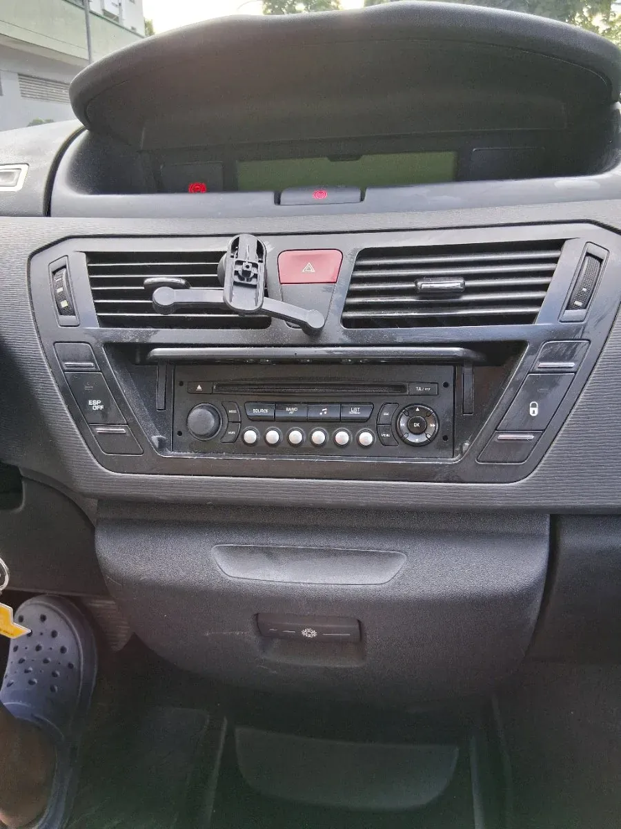 Citroen C4 Picasso 2012 photo 2