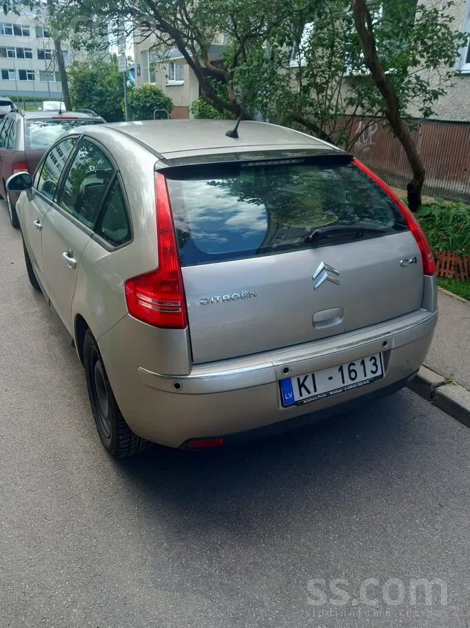 Citroen C4 2008 photo 2