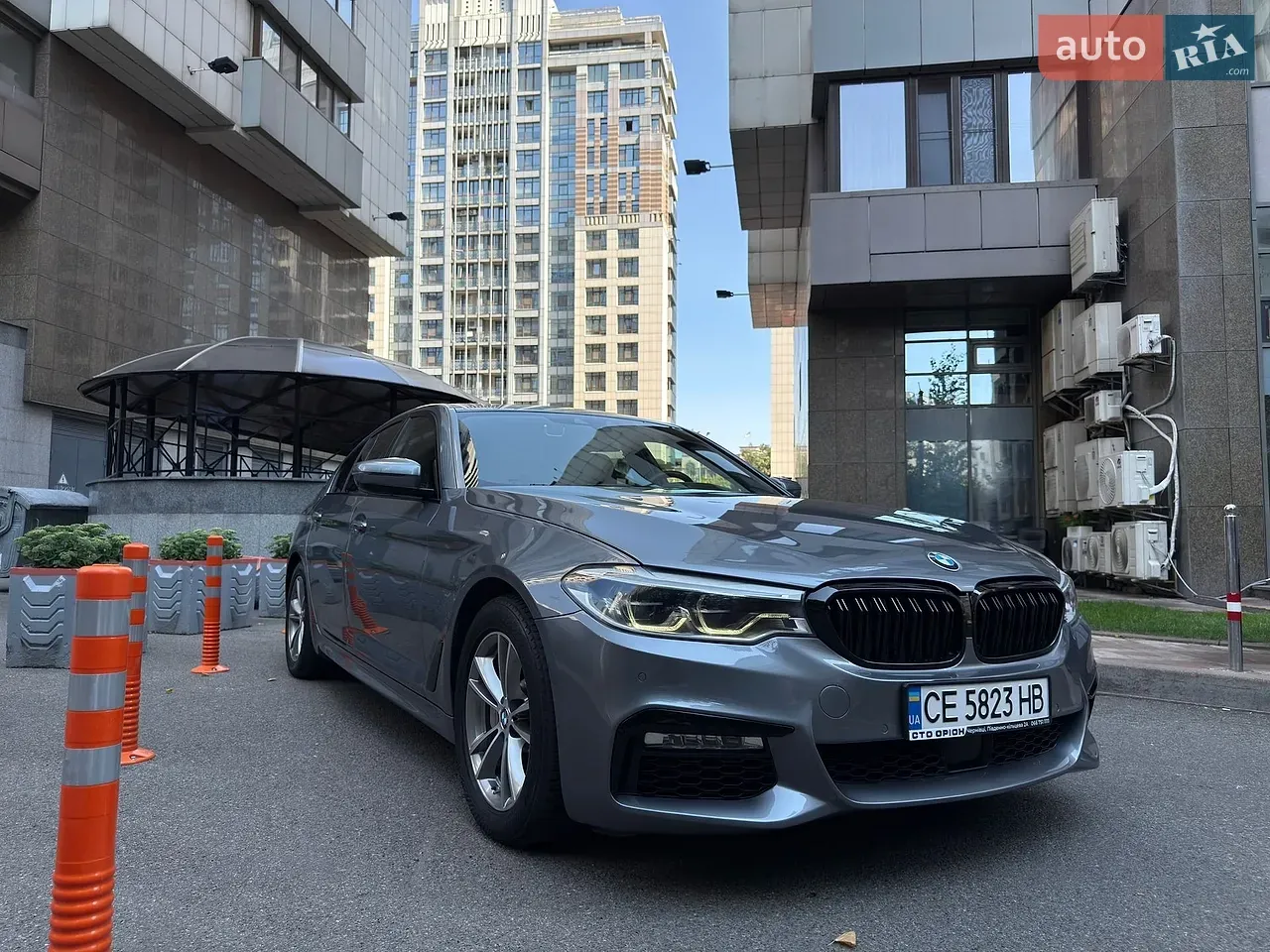 BMW 5 Series 2018 photo 3