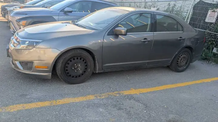Ford Fusion 2010 photo 3