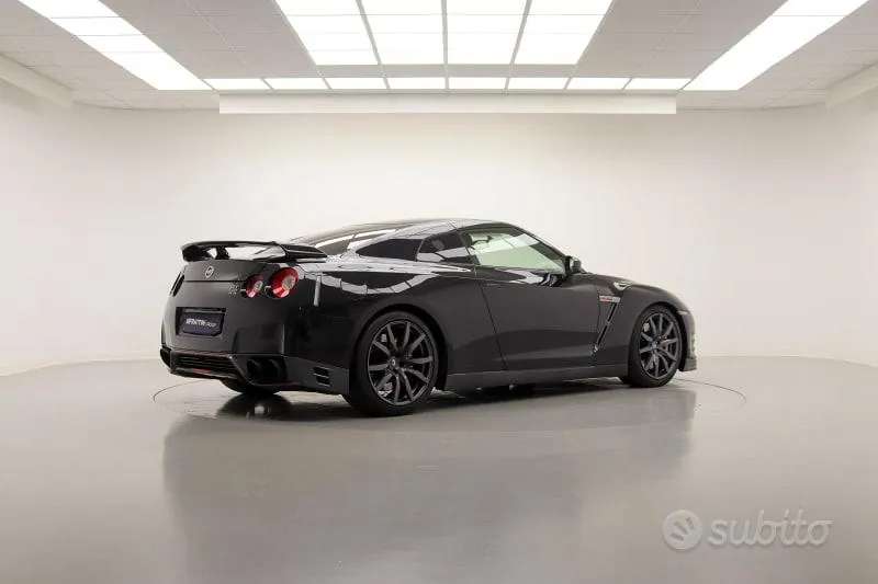 Nissan Gt-R 2013 photo 3