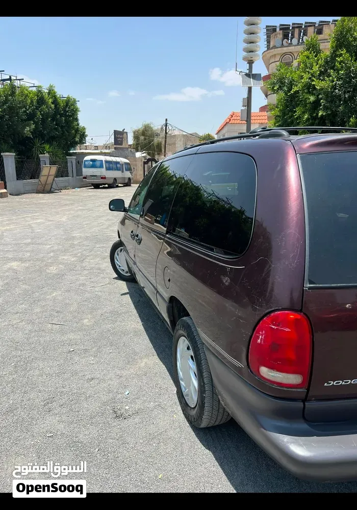 Dodge Caravan 1997 photo 4