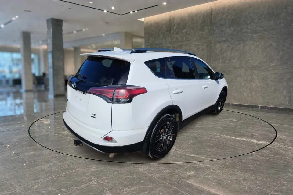Toyota Rav4 2017 photo 3