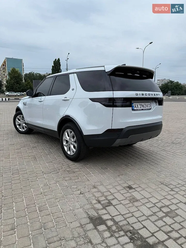 Land Rover Discovery 2019 photo 5