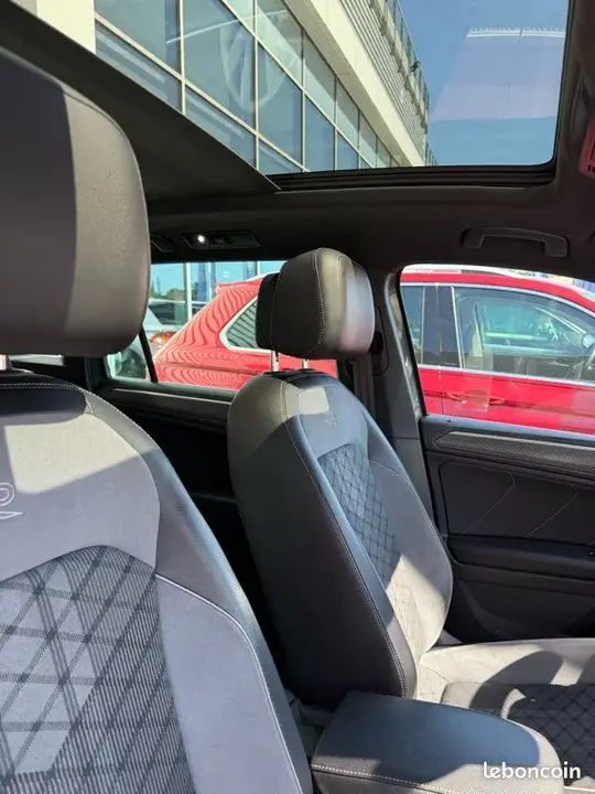 Volkswagen Tiguan 2021 photo 3