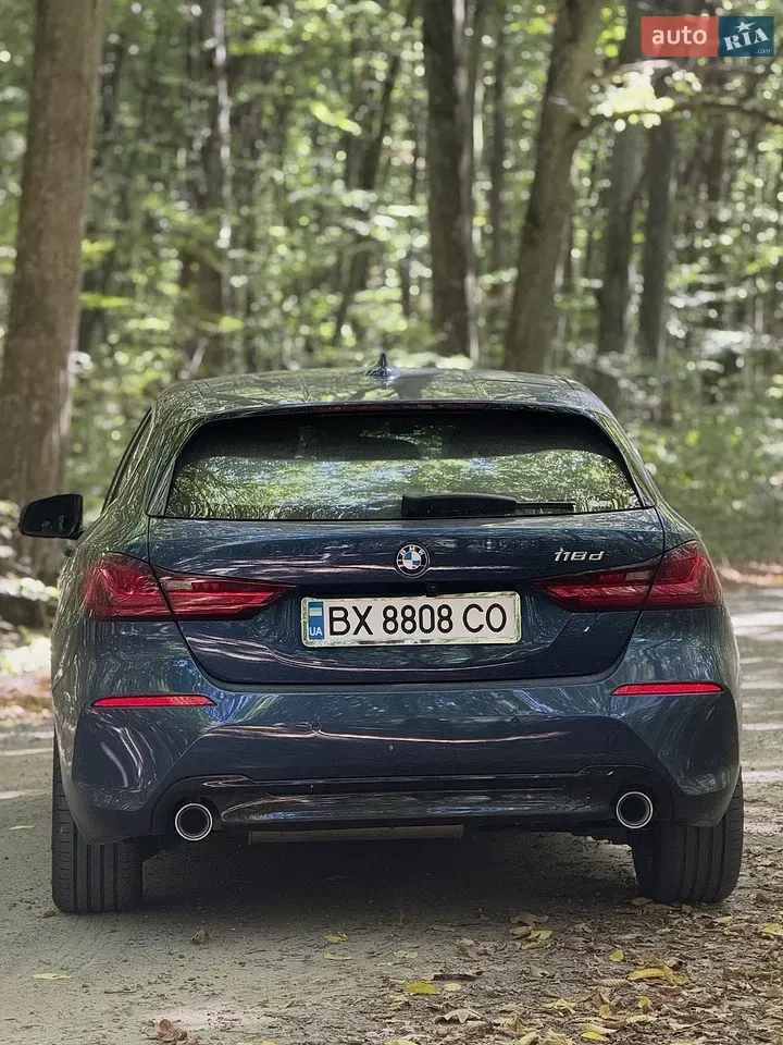 BMW 1 Series 2021 photo 3