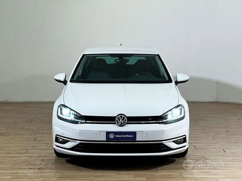 Volkswagen Golf 2019 photo 2
