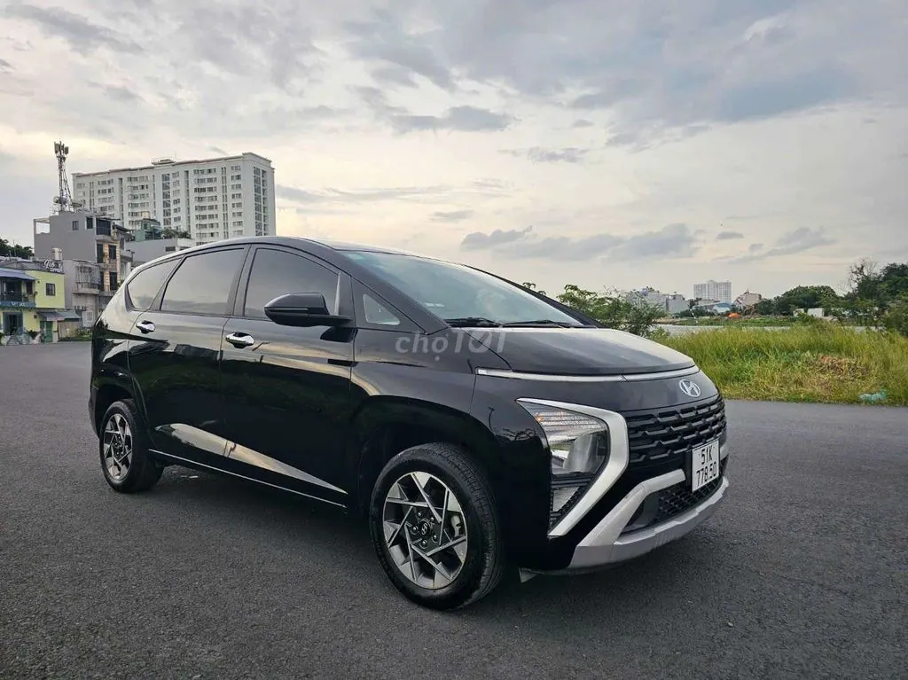 Hyundai Stargazer