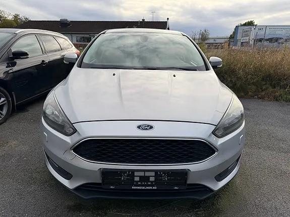 Ford Focus 2015 photo 2