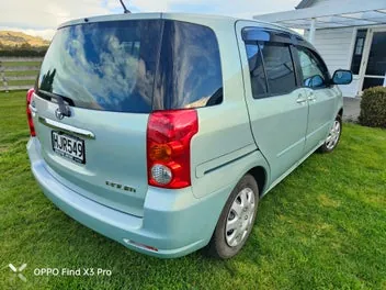 Toyota Raum 2005 photo 5