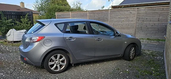 Mazda 3 2010 photo 3