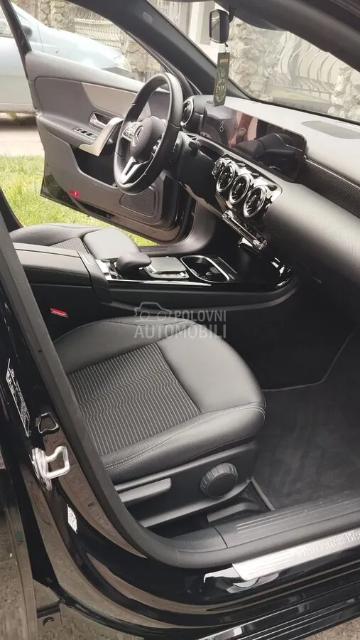Mercedes-Benz A 180 2022 photo 4