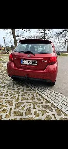 Toyota Yaris 2014 photo 4