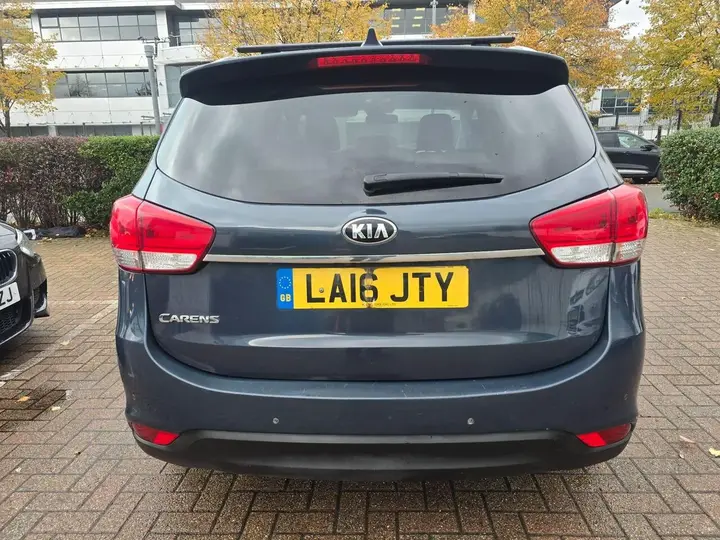 Kia Carens 2016 photo 5