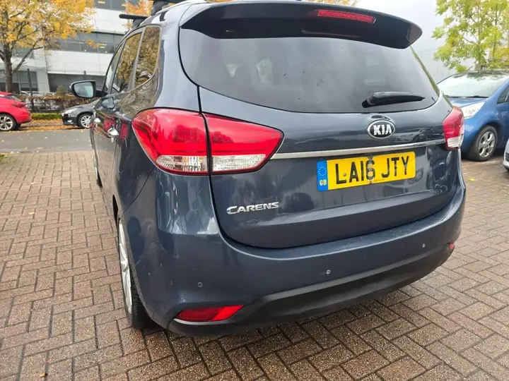 Kia Carens 2016 photo 4