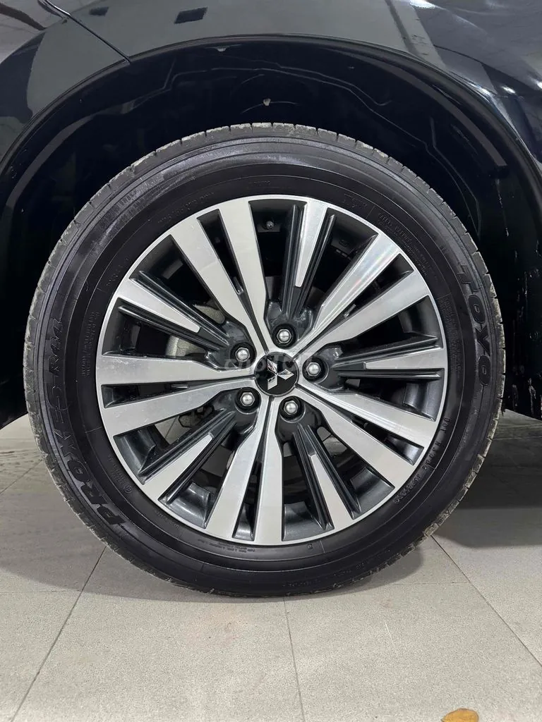 Mitsubishi Outlander 2023 photo 5